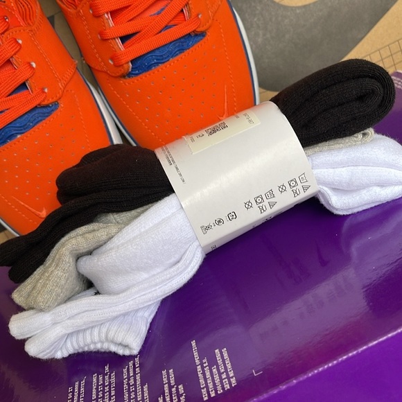 Nike (3 pairs) Performance
Multi-Color Cushioned Crew Socks
SX4719-967 - Picture 2 of 16